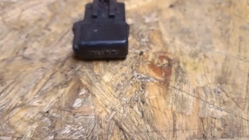 MITSUBISHI PAJERO II POJISTKA POUZDRO