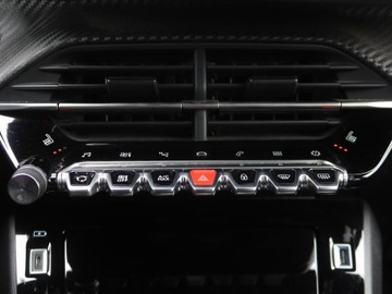 Peugeot 2008 II SUV 1.2 PureTech 130KM 2023 Peugeot 2008 1.2 PureTech, Salon Polska, zdjęcie 15