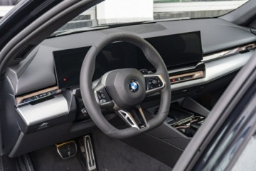 BMW Seria 5 G90-91 Touring 2.0 520d 197KM 2025 BMW 520 xDrive Limuzyna - Dostępny od ręki!, zdjęcie 10
