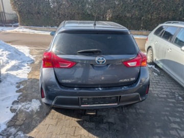 Toyota Auris II Hatchback 5d 1.8 HSD 136KM 2014 Toyota Auris Toyota Auris Hybryda 1.8 Hybryda Plug-in 136KM, zdjęcie 2