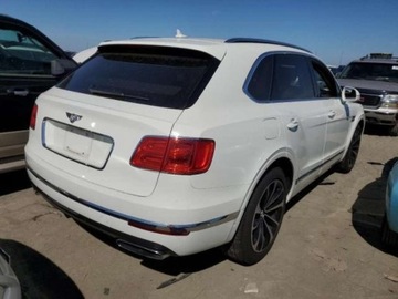 Bentley Bentayga 2017 Bentley Bentayga 2017, 6.0L, 4x4, W12, od ubez..., zdjęcie 3