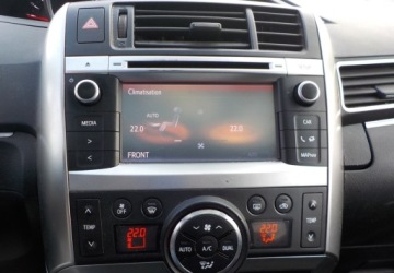 Toyota Verso Minivan Facelifting 1.6 D-4D 112KM 2015 Toyota Verso Doiesel Okazja 1.6 Diesel 112KM, zdjęcie 30