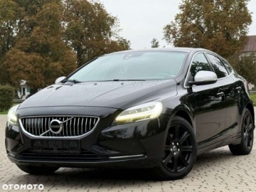 Volvo V40 II Hatchback Facelifting 2.0 D3 150KM 2018 Volvo V40 Volvo V40 D3 Inscription 2.0 Diesel 150KM, zdjęcie 1