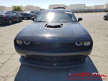 Dodge Challenger III 2016 Dodge Challenger _RT_SCAT PACK_Shaker_V8_6.4 L_485 km_2016r 6.4 Benzyna, zdjęcie 4