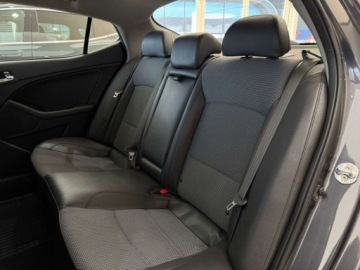 Kia Optima I Sedan Facelifting 1.7 VGT CRDi 136KM 2014 Kia Optima 1.7 CRDi L Kamera cofania Podgrzewane fotele Czujniki parkow, zdjęcie 11