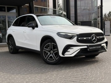 Mercedes GLC C254/X254 SUV 2.0 200 MHEV 204KM 2024 Mercedes-Benz GLC 200 4Matic AMG Line Digital Light Panorama FV23 salon Po, zdjęcie 2