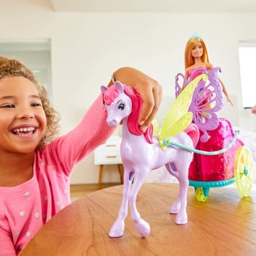 BARBIE KSIEZNICZKA RYDWAN PEGAZ KON POWOZ GJK53