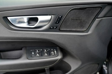 Volvo XC60 II Crossover Plug-In Facelifting 2.0 T8 455KM 2023 Volvo XC 60 INSCRIPTION panorama ful led, zdjęcie 18