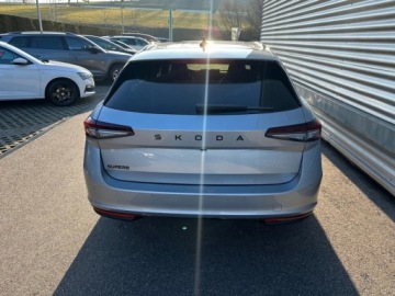 Skoda Superb IV Kombi Plug-in 1.5 TSI iV Plug-In 204KM 2026 SKODA Superb Sportline 1.5 TSI Plug-in Hybrid DSG 204KM 2026, zdjęcie 3
