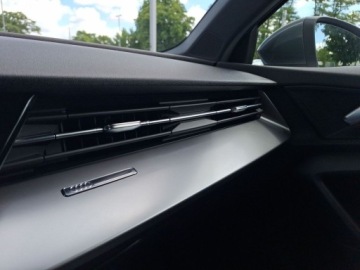 Audi A3 8Y Sportback 1.5 35 TFSI 150KM 2024 Audi A3 Sportback 35TFSI 150KM Sline Stronic LEDTempomatKylessSmartphoneIn, zdjęcie 22
