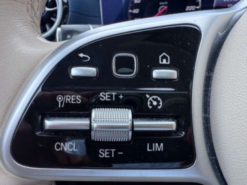 Mercedes Klasa E W213 Coupe Facelifting 2.0 E220d 194KM 2020 Mercedes-Benz Klasa E E 220 d 4MATIC Coupe AMG Panorama Burmester Wide, zdjęcie 20