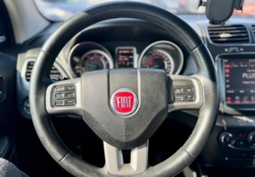 Fiat Freemont 2.0 Multijet II 16v 170KM 2015 Fiat Freemont 2.0 mjet diesel 170KM Black Code 4x4 Automat DVD TV Nawi Sko, zdjęcie 17