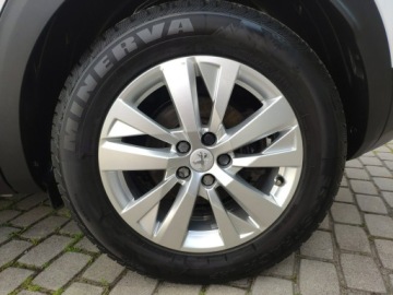 Peugeot 3008 II Crossover 1.5 BlueHDI 130KM 2018 Peugeot 3008 Książka serwisowa +pełny serwis, zdjęcie 21