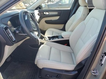 Volvo XC40 2024 Volvo XC 40 2024 Volvo XC40 Plus 2.0 Benzyna 247KM, zdjęcie 7