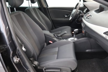 Renault Megane III Grandtour 2.0 16v 140KM 2010 Renault Megane 2.0 16V, Automat, Navi, Klima, zdjęcie 8