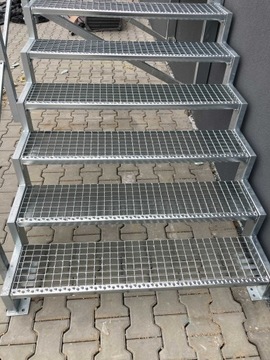 Ступеньки WEMA 600x205 мм | оцинкованный | 25x2 мм | металлическая ступенька, ступени