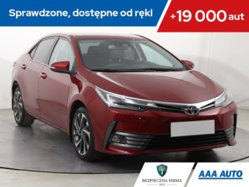Toyota Corolla XI Sedan Facelifting 1,6 Valvematic 132KM 2017 Toyota Corolla 1.6 Valvematic, Salon Polska