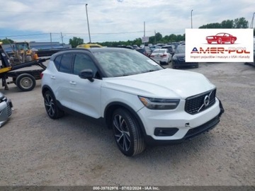 Volvo XC40 2021 Volvo XC 40 2021r, T5 R-Design, 2.0L, 4x4 2.0 Benzyna 248KM