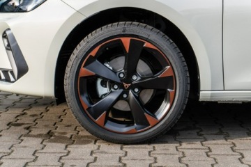 Cupra Leon II Sportstourer Facelifting 1.5 eTSI MHEV 150KM 2026 Cupra Leon Sportstourer 1.5 eTSI 150 KM DSG -, zdjęcie 4