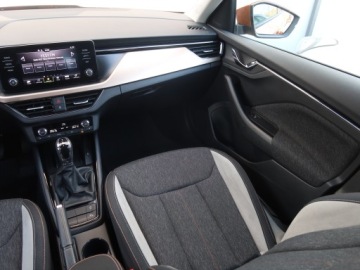 Skoda Kamiq Crossover 1.5 TSI 150KM 2023 Skoda Kamiq 1.5 TSI, Salon Polska, Serwis ASO, zdjęcie 7