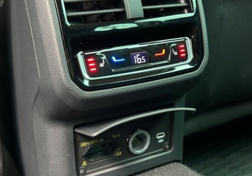 Volkswagen Passat B8 Variant Facelifting 2.0 TDI SCR 150KM 2022 Volkswagen Passat Elegance Pakiety, ACC, Kamera, Podgrzewane 4 fotele, er, zdjęcie 33