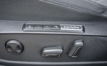 Volkswagen Golf VIII Hatchback 1.5 eTSI EVO mHEV 150KM 2020 Volkswagen Golf 1.5 eTSI 150KM Hybryda Life DSG Virtual cockpit Kamera Asy, zdjęcie 19