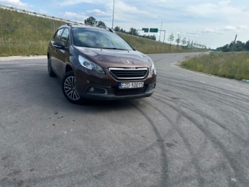 Peugeot 2008 I SUV 1.2 PureTech 82KM 2015 Peugeot 2008 (I) 1.2 VTi Pure Tech Active Benzyna 82KM 60kw 2015r, zdjęcie 1