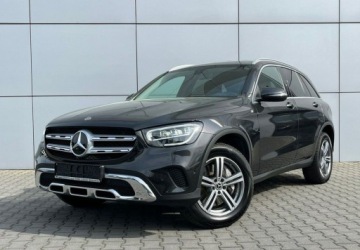 Mercedes GLC C253 SUV Plug-In 2.0 300e 320KM 2020 Mercedes-Benz GLC 4 Matic Plug-In Skora Navi Kamera Full Led FV23