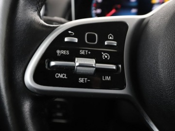 Mercedes GLB SUV 2.0 200d 150KM 2020 Mercedes GLB automat full LED navi kamery skóra, zdjęcie 31