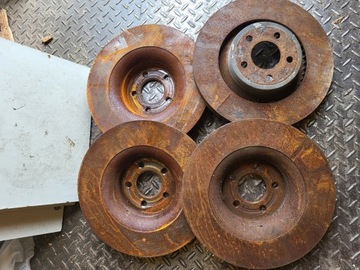 TARCZE HAMULCOWE PRZOD FORD MUSTANG VI WENTYLOWANE
