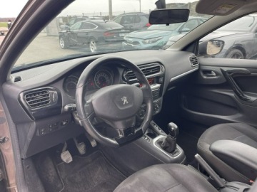 Peugeot 301 Sedan 1.2 VTi 72KM 2014 Peugeot 301 Salon PL Klimatronik Czujniki park., zdjęcie 5