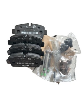 KLOCKI HAMULCOWE TYŁ IVECO 35S 19- 42579529
