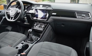 Volkswagen Touran III 2.0 TDI 150KM 2019 Volkswagen Touran 2,0 TDI 150 KM FULL LED HIGH-LINE Alcantara Nawigacja 2.0, zdjęcie 22