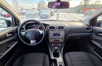 Ford Focus II Hatchback 5d 1.6 Duratec Ti-VCT 115KM 2010 Ford Focus 1,6 Ben Climatronic 116 km 1.6 Benzyna 116KM, zdjęcie 5