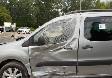 Citroen Berlingo III Osobowy M 1.2 PureTech 110KM 2018 Citroen Berlingo Okazja 1.2 Benzyna 110KM, zdjęcie 9