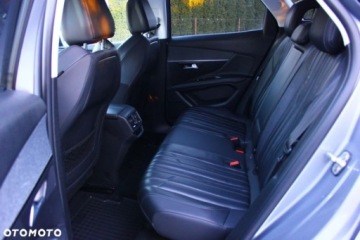 Peugeot 3008 II Crossover 1.5 BlueHDI 130KM 2018 Peugeot 3008 Peugeot 3008 1.5 BlueHDi Allure SampS 1.5 Diesel 130KM, zdjęcie 32