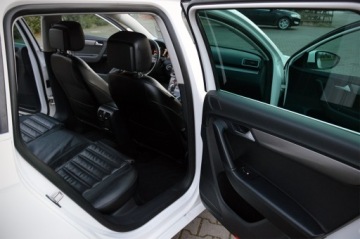 Volkswagen Passat B7 Variant 2.0 TDI CR DPF BlueMotion 170KM 2013 VW PASSAT 2.0 TDI 170PS R-line BlueMotion Bixenon Led Kamera Navi rej. PL !, zdjęcie 10