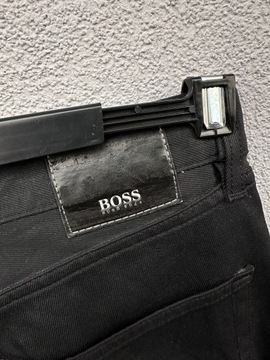 Hugo Boss W33 L32 czarne spodnie jeansowe stretch