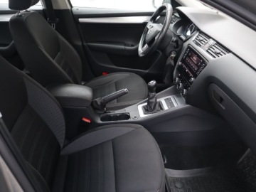 Skoda Octavia III Liftback Facelifting 1.5 TSI ACT 150KM 2018 Skoda Octavia 1.5 TSI, Salon Polska, Serwis ASO, zdjęcie 8