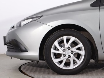 Toyota Auris II Hatchback 5d Facelifting 1.6 Valvematic 132KM 2018 Toyota Auris 1.6 Valvematic, Salon Polska, zdjęcie 13