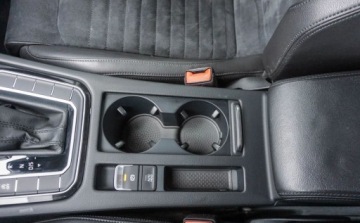 Volkswagen Passat B8 Limousine Facelifting 1.5 TSI EVO 150KM 2019 Volkswagen Passat Volkswagen Passat Highline 1.5 TSI 150KM 1.5 Benzyna, zdjęcie 21