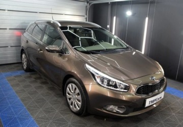 Kia Ceed II Kombi 1.6 CRDi 128KM 2014 Kia Ceed Automat_Kamera cofania_PL Salon_ 1.6 Diesel 128KM, zdjęcie 19