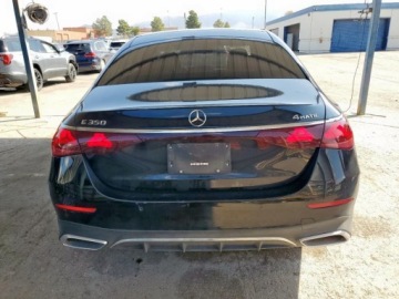 Mercedes Klasa E W214 2024 Mercedes-Benz Klasa E 350 4Matic 2024 2.0l 2.0 Benzyna 255KM, zdjęcie 2