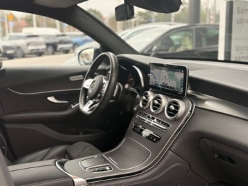 Mercedes GLC C253 2020 Mercedes-Benz GLC 300 4Matic Coupe Salon PolskaFV23AMG Line 2.0 Hybryda, zdjęcie 18