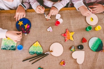 ДЕРЕВЯННЫЙ КУЛОН С ШАРОМ 13,5 см 10 шт.
