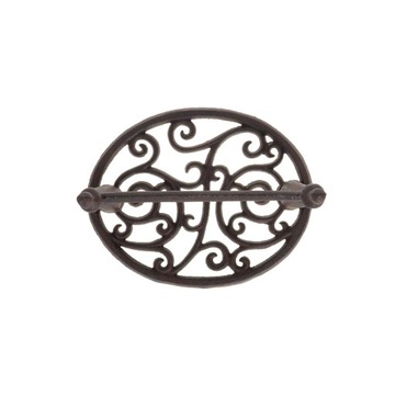 Чугунный скребок для чистки обуви.