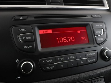 Kia Ceed II Hatchback 5d Facelifting 1.4 DOHC 100KM 2017 Kia Cee&#039;d Edition 7 grzane fotele klima tempomat, zdjęcie 22