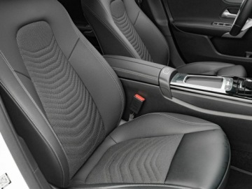 Mercedes Klasa A W177/V177 Sedan Facelifting 2.0 200d 150KM 2023 Mercedes A 200 GD8K609#200 d Progressive 8G-DCT, zdjęcie 26