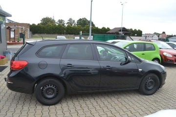 Opel Astra J Sports Tourer Facelifting 1.4 Turbo ECOTEC 140KM 2014 Opel Astra z Niemiec ,Opłacona, zdjęcie 7