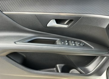 Peugeot 3008 II Crossover Facelifting  1.2 PureTech 130KM 2021 Peugeot 3008 Automat/Manetki/ Kamery360 /Salon Pl, zdjęcie 35